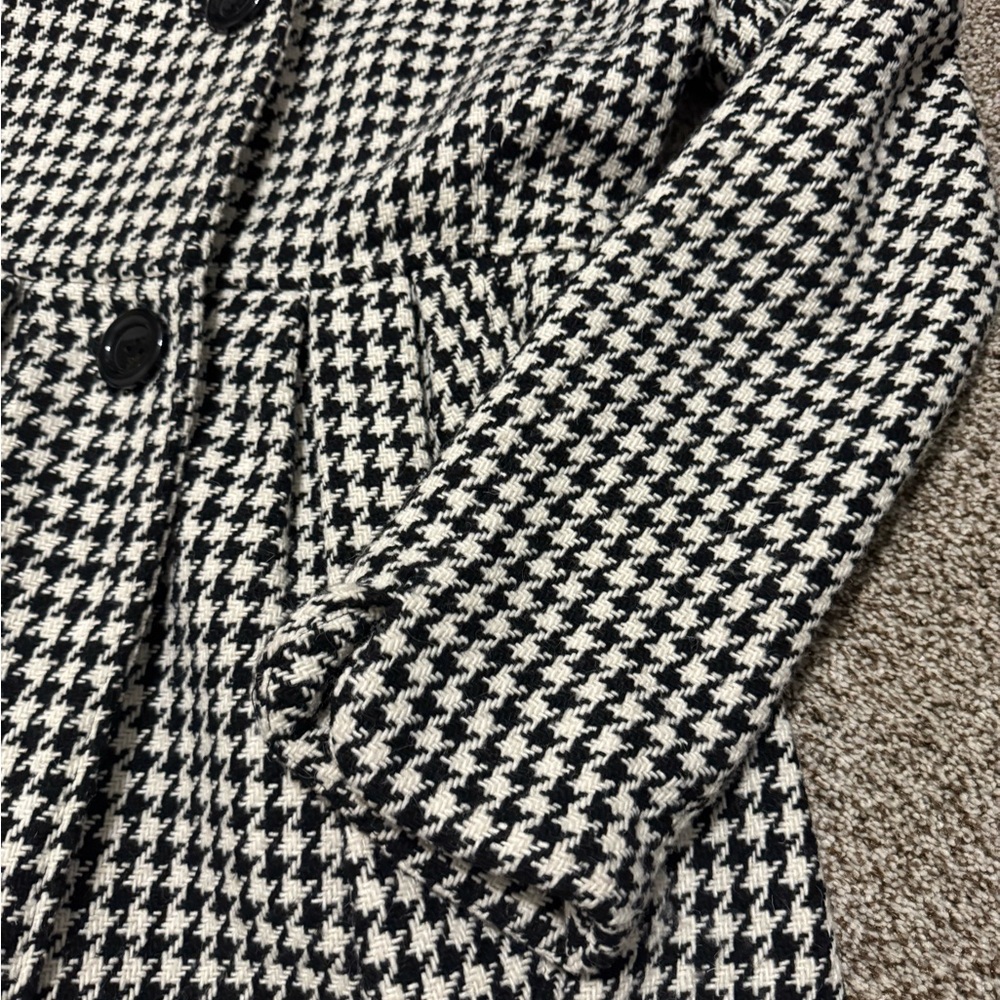 Bitten by Sarah Jessica Parker Black and White Pea Coat Like New! - Picture 2 of 5